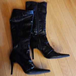 Super hot knee high boots!